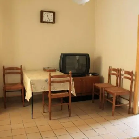 Droite * سانت-بريفين-لي-بان